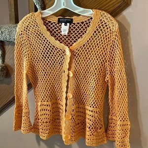 Jones New York crocheted button down top, size Large, color is peach.